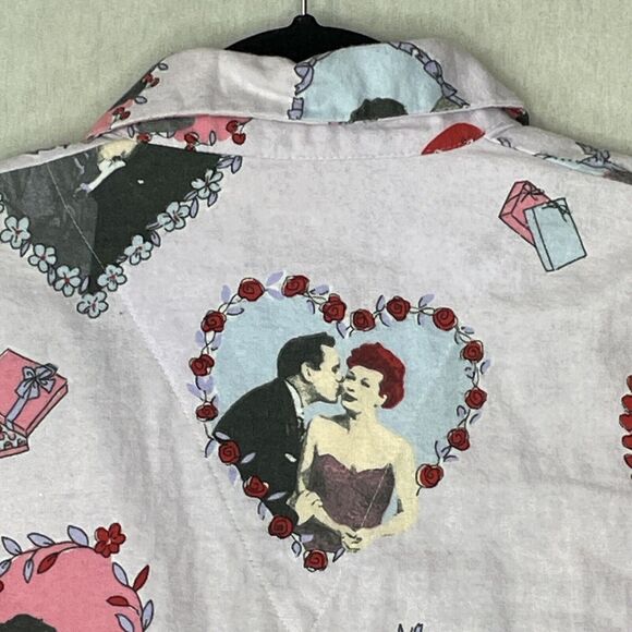 Nick & Nora I Love Lucy Pajama Top Womens Size Medium Flannel Purple Hearts - Picture 9 of 12